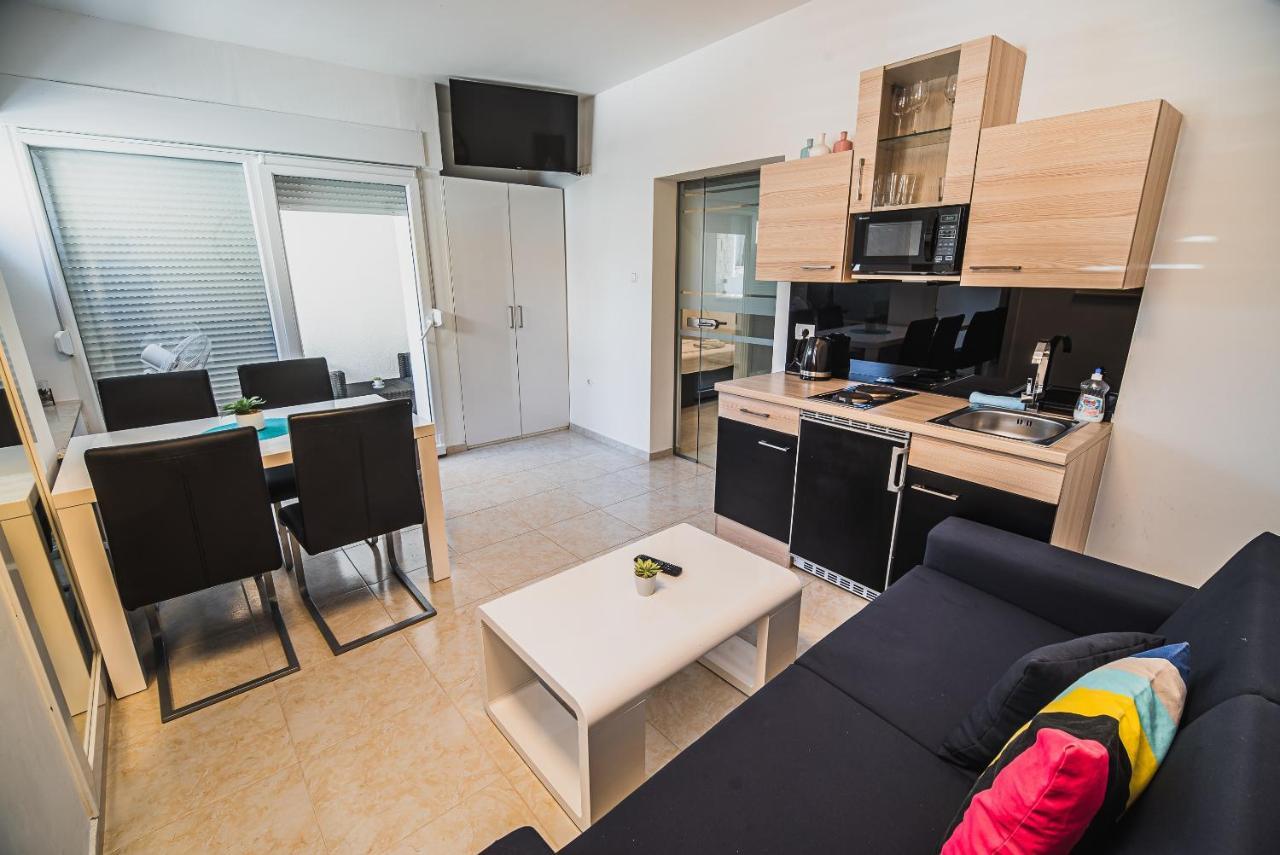 Downtown Park Apartments With Balcony Vodice Zewnętrze zdjęcie