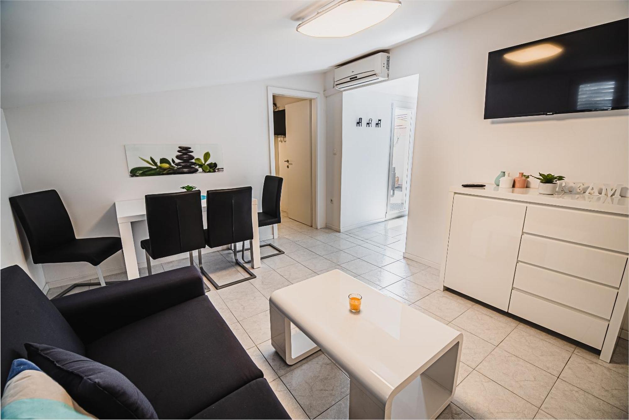 Downtown Park Apartments With Balcony Vodice Pokój zdjęcie